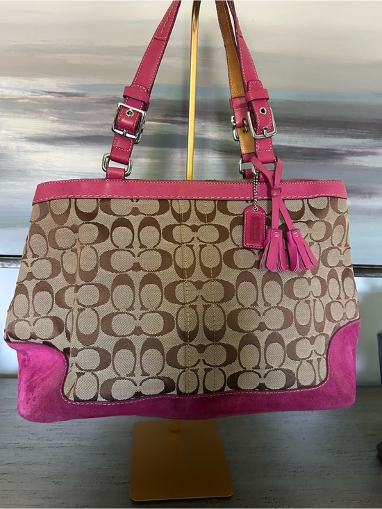 Coach Handbags - Coach Vintage 2004 Signature Canvas Shoulder Bag